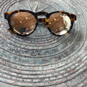 Illesteva tortoise sunglasses
